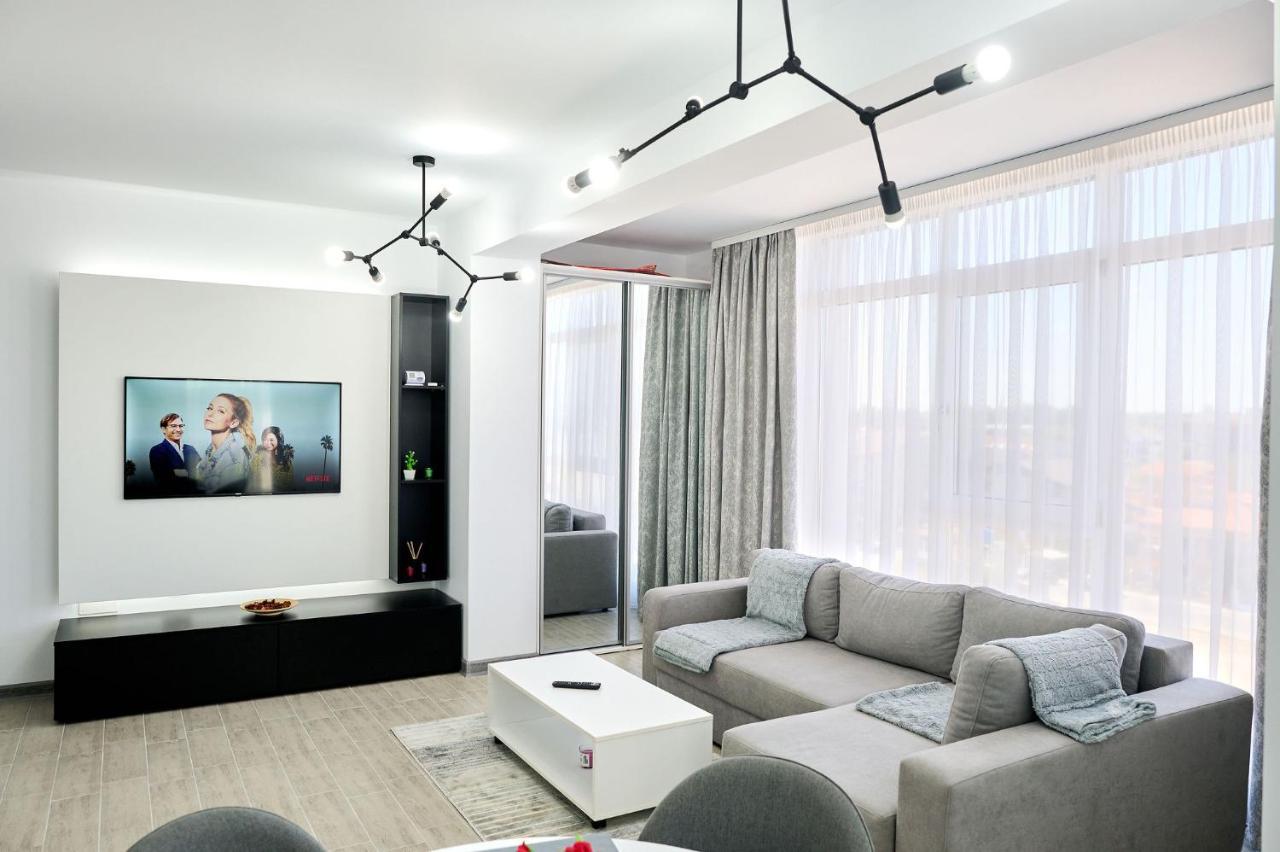 Seascape Apartment Spa N Pool Beach Resort Mamaia Exterior foto